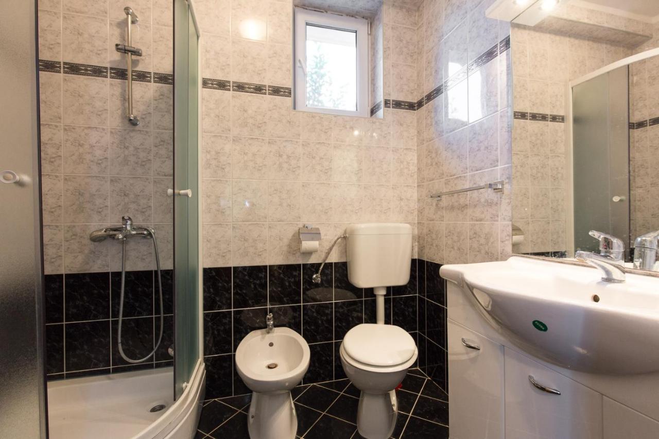 Vila Milano Apartment Kornic Bagian luar foto